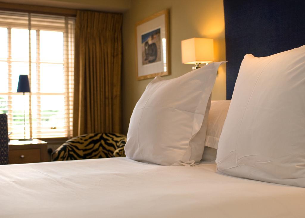The Old Bridge Hotell Huntingdon Rum bild